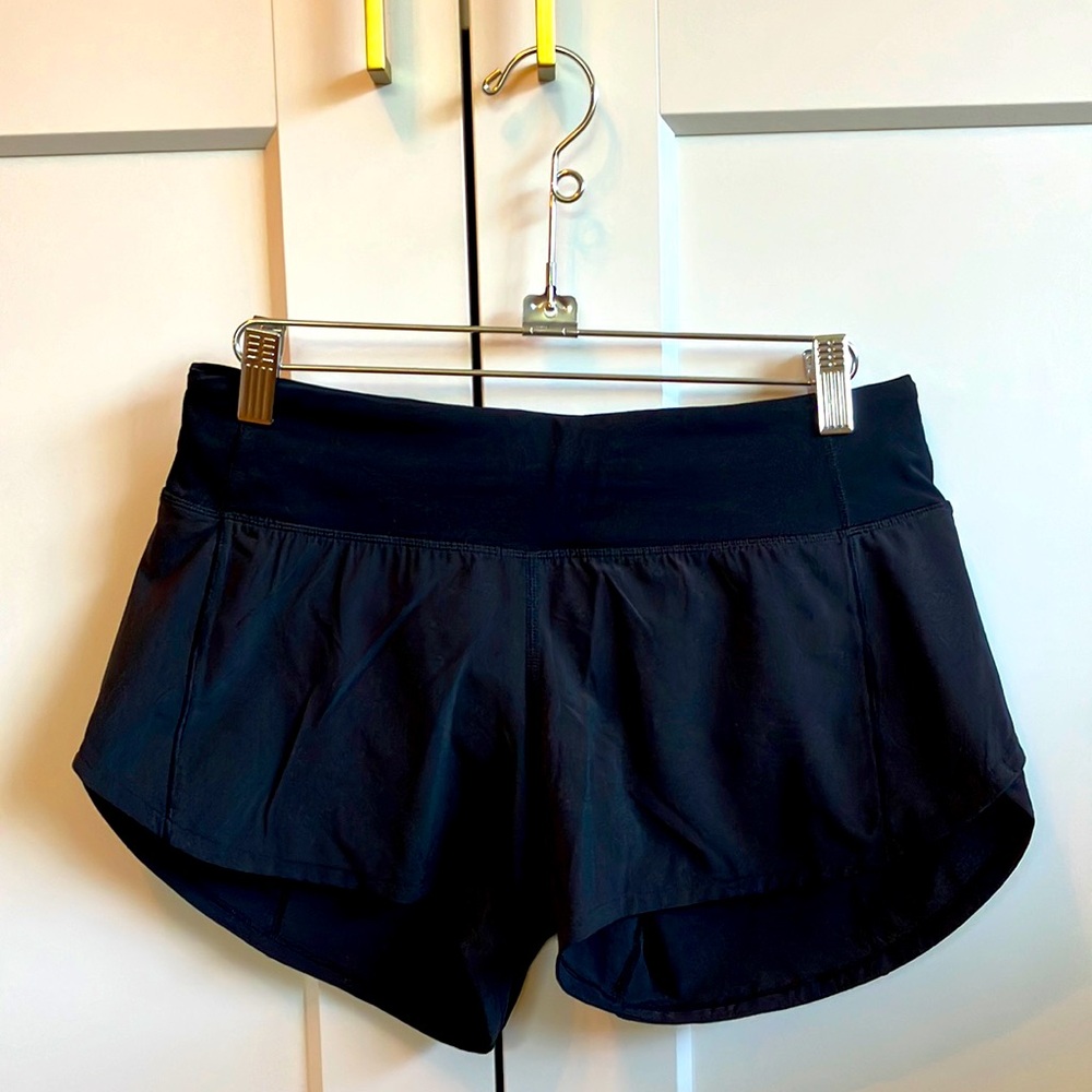 Lululemon Speed Up mid rise shorts with liner. 4” inseam